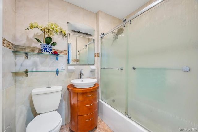 69-07 43rd Avenue 3G, Woodside, NY 11377