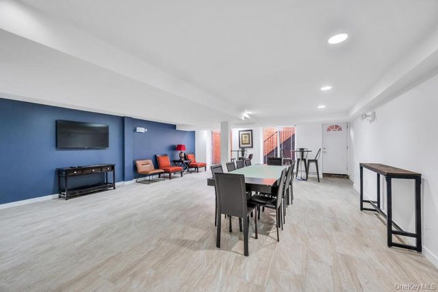 69-07 43rd Avenue 3G, Woodside, NY 11377