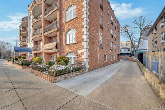 69-07 43rd Avenue 3G, Woodside, NY 11377