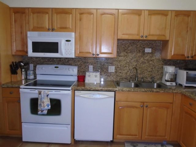 1133 Bayshore Drive 105, Fort Pierce, FL 34949