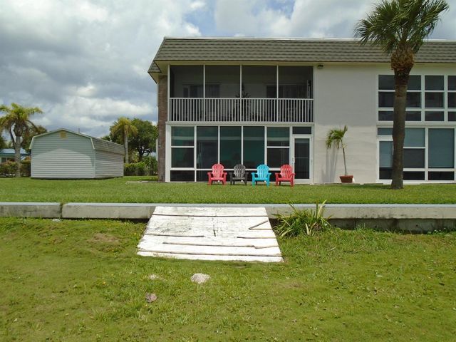 1133 Bayshore Drive 105, Fort Pierce, FL 34949