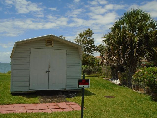 1133 Bayshore Drive 105, Fort Pierce, FL 34949