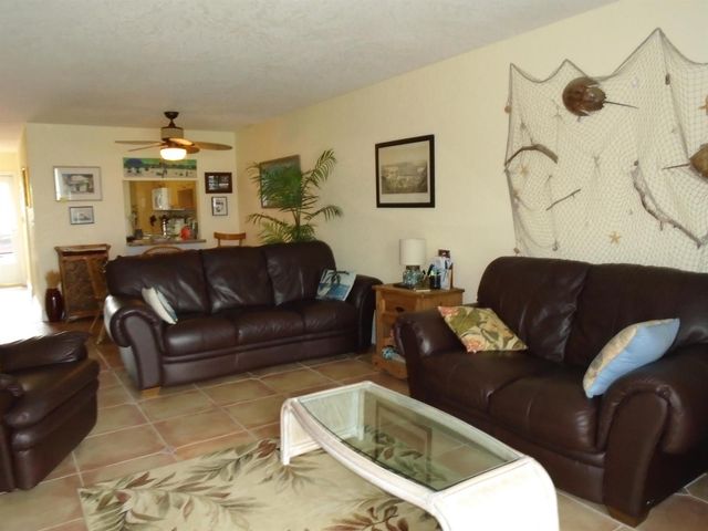 1133 Bayshore Drive 105, Fort Pierce, FL 34949