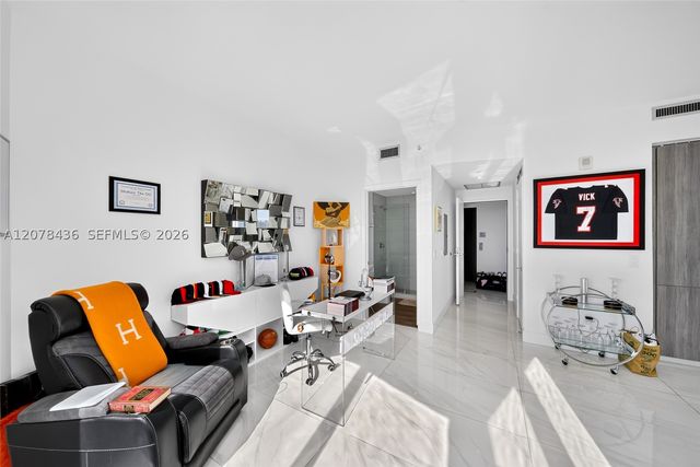 2900 NE 7th Ave 2209, Miami, FL 33137