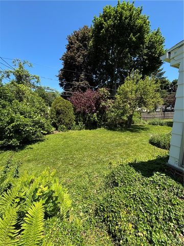 230 Desmond Road, Greece, NY 14616