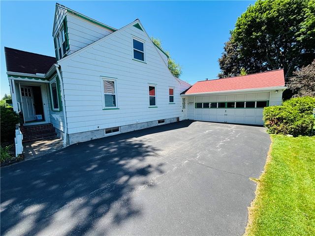 230 Desmond Road, Greece, NY 14616