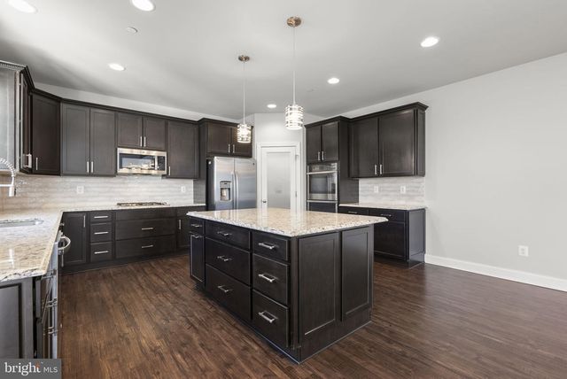 24018 WOODMORE DR, Hollywood, MD 20636