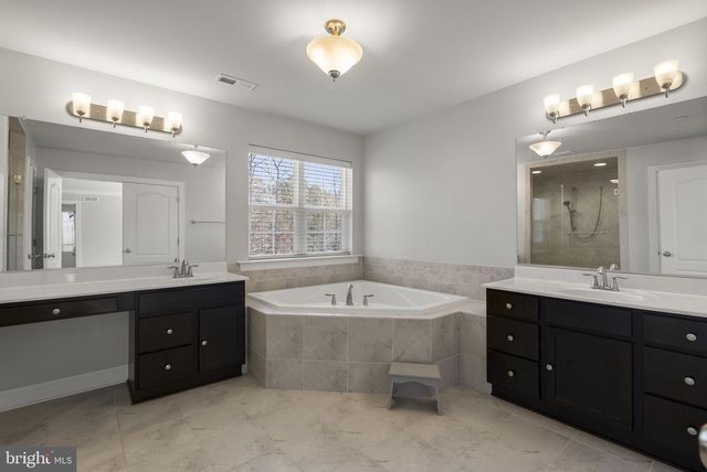 24018 WOODMORE DR, Hollywood, MD 20636