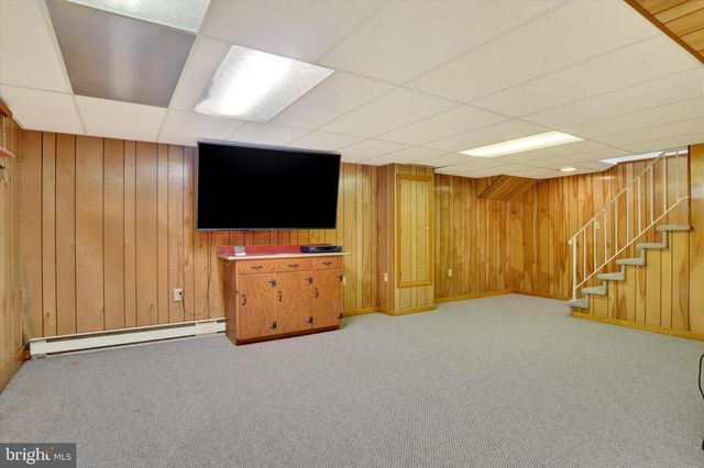 1411 MONTFORT DR, Harrisburg, PA 17110