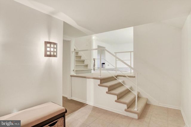 1411 MONTFORT DR, Harrisburg, PA 17110