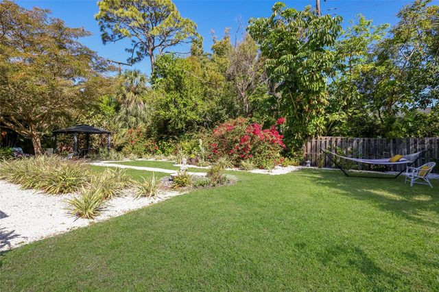 455 S SHORE DRIVE, Sarasota, FL 34234