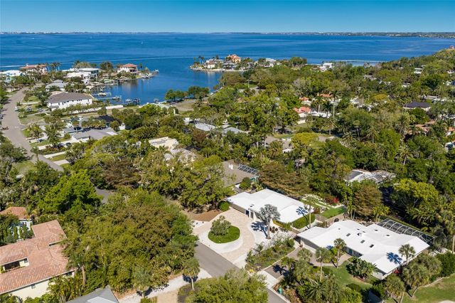 455 S SHORE DRIVE, Sarasota, FL 34234
