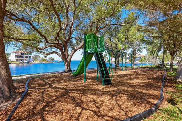 455 S SHORE DRIVE, Sarasota, FL 34234