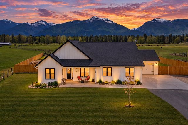 777 Old Corvallis Road, Corvallis, MT 59828 property photo
