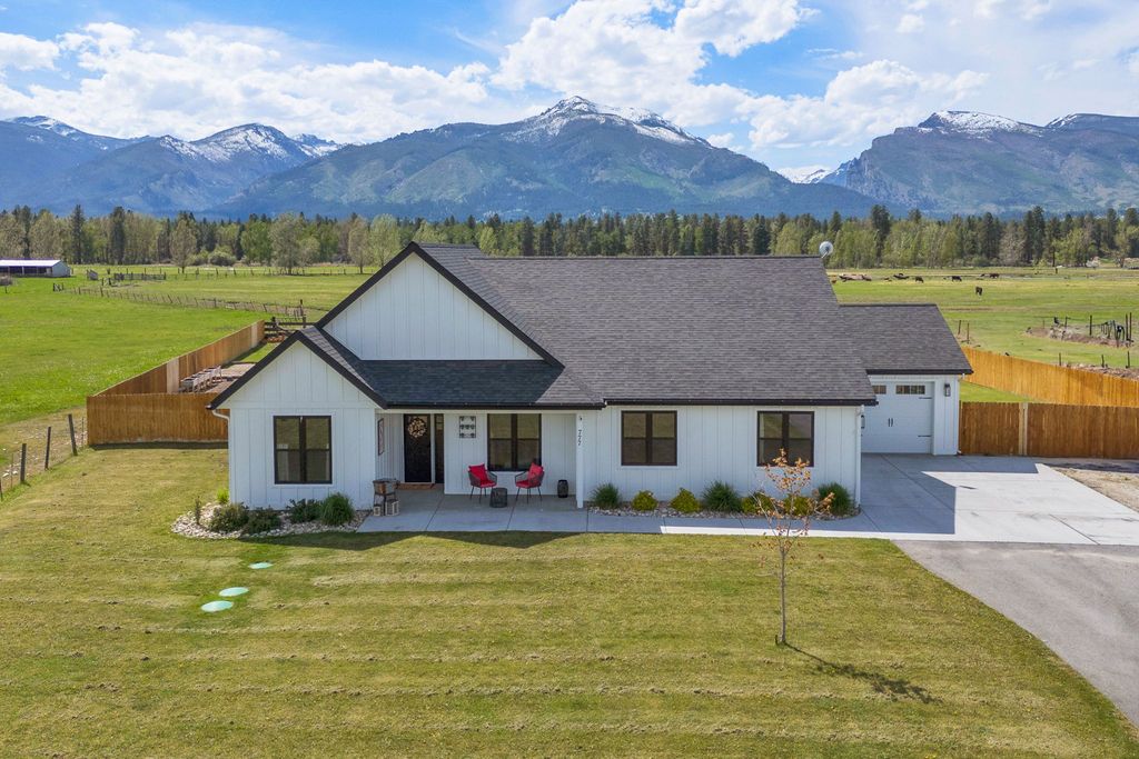 777 Old Corvallis Road, Corvallis, MT 59828 photo 2