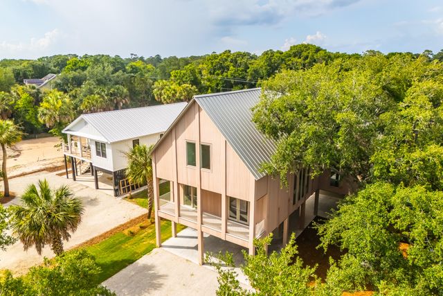 3102 Fort Street, Edisto Island, SC 29438