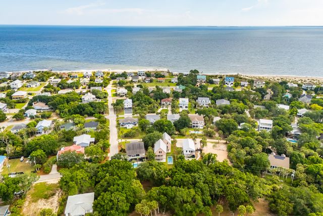 3102 Fort Street, Edisto Island, SC 29438