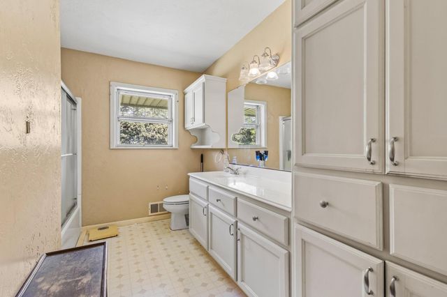 2025 Woodlake Road, Denison, TX 75021