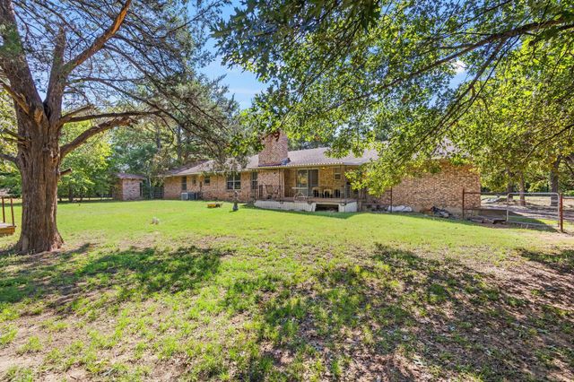2025 Woodlake Road, Denison, TX 75021