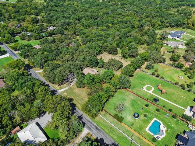 2025 Woodlake Road, Denison, TX 75021