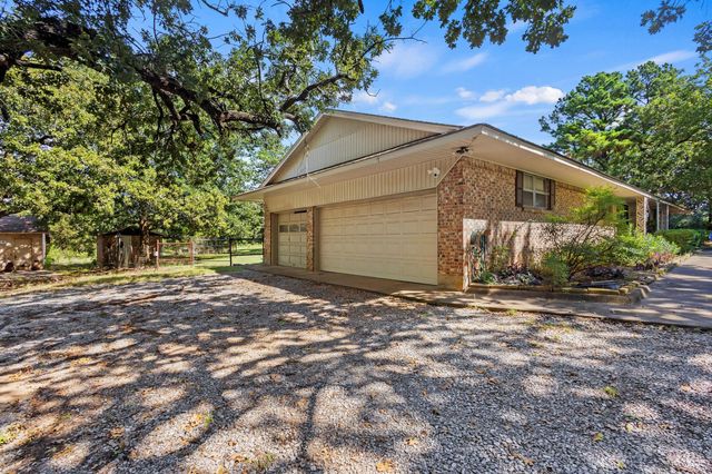 2025 Woodlake Road, Denison, TX 75021