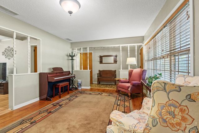 2025 Woodlake Road, Denison, TX 75021