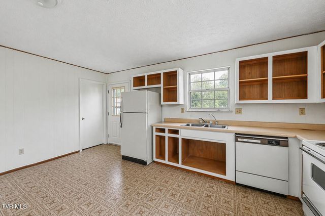 3612 Newport Highway, Greeneville, TN 37743