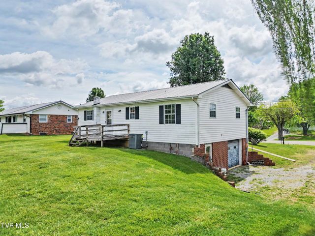 3612 Newport Highway, Greeneville, TN 37743