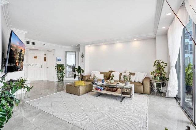 19101 NE 36th Ct 1805, Aventura, FL 33180