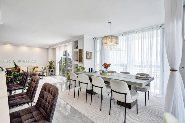 19101 NE 36th Ct 1805, Aventura, FL 33180