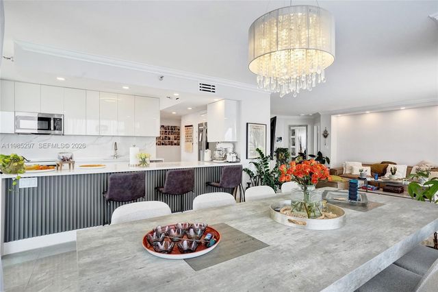 19101 NE 36th Ct 1805, Aventura, FL 33180