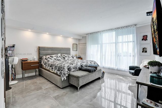 19101 NE 36th Ct 1805, Aventura, FL 33180