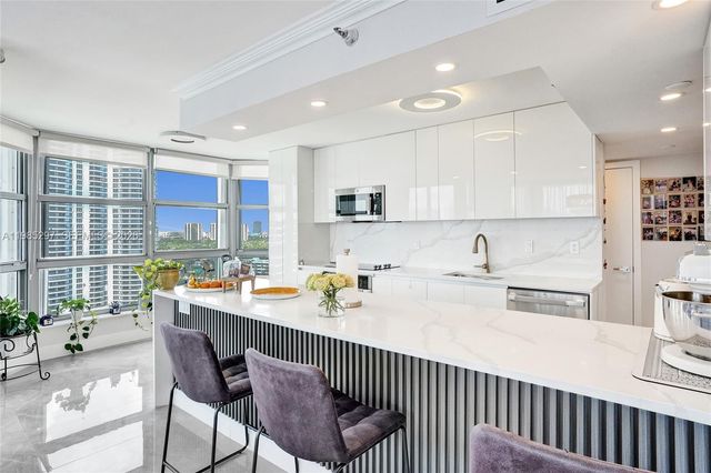 19101 NE 36th Ct 1805, Aventura, FL 33180