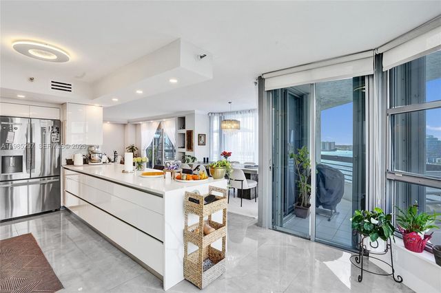 19101 NE 36th Ct 1805, Aventura, FL 33180