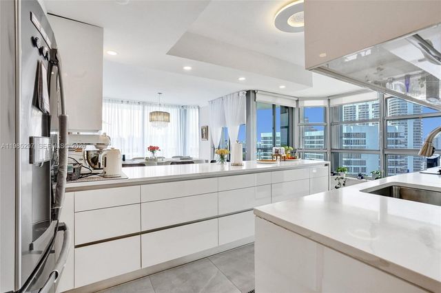 19101 NE 36th Ct 1805, Aventura, FL 33180