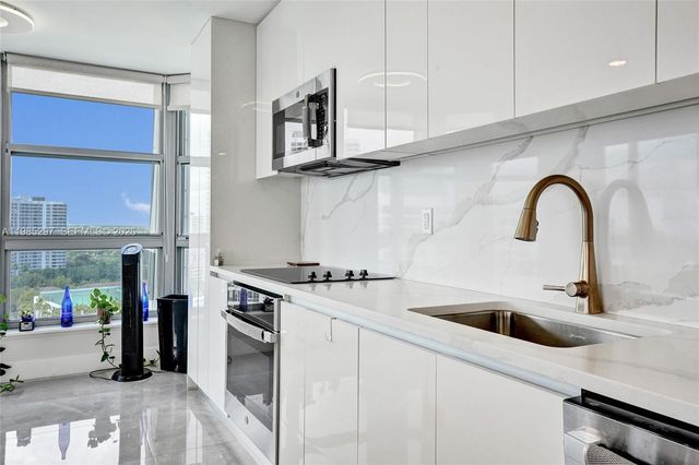 19101 NE 36th Ct 1805, Aventura, FL 33180