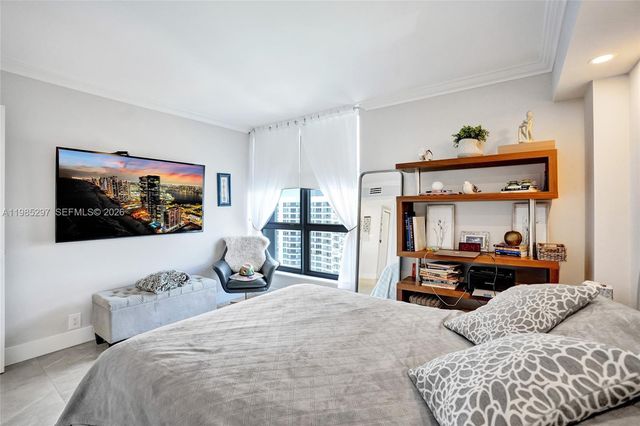 19101 NE 36th Ct 1805, Aventura, FL 33180