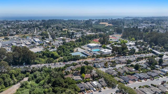 204 Oak Way, Santa Cruz, CA 95065