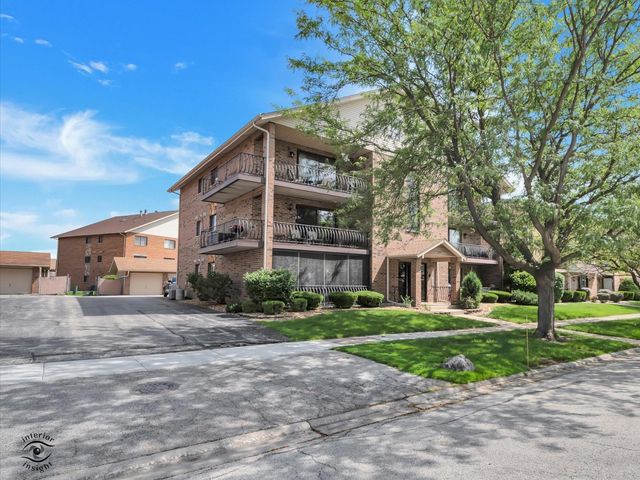 8124 W 169th Street 1W, Tinley Park, IL 60477