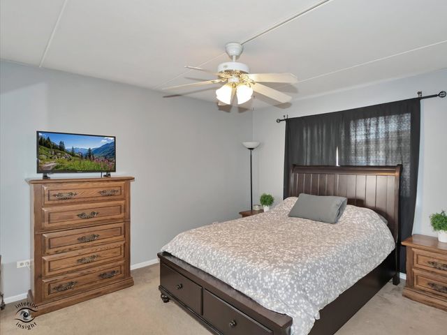 8124 W 169th Street 1W, Tinley Park, IL 60477