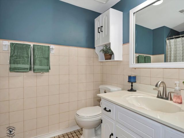8124 W 169th Street 1W, Tinley Park, IL 60477