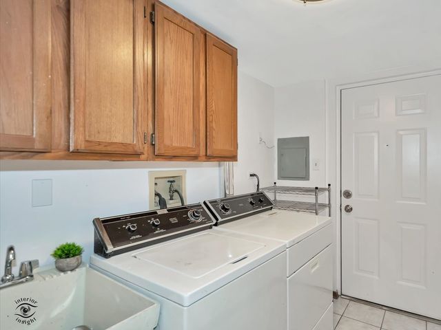 8124 W 169th Street 1W, Tinley Park, IL 60477