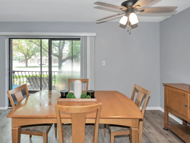 8124 W 169th Street 1W, Tinley Park, IL 60477