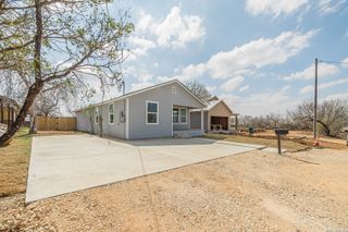 508 Hickory, Jourdanton, TX 78026