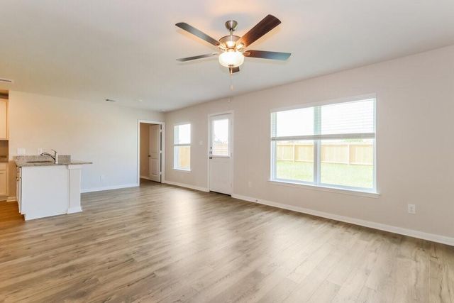 400 San Miguel Creek Drive, Katy, TX 77493