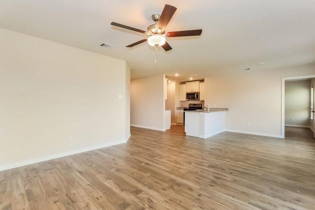 400 San Miguel Creek Drive, Katy, TX 77493