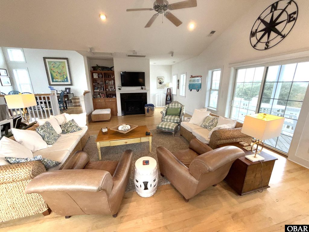 Image 14 of property listing at 600 Cottage Lane Lot1, Corolla, NC 27927