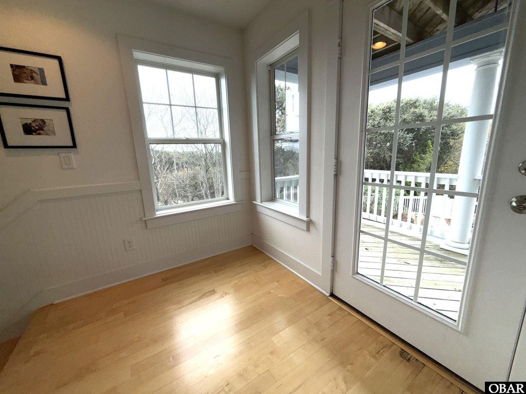 Image 21 of property listing at 600 Cottage Lane Lot1, Corolla, NC 27927