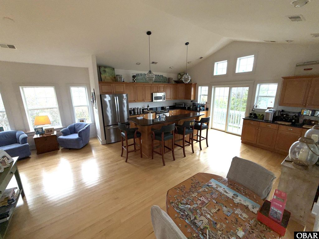 Image 7 of property listing at 600 Cottage Lane Lot1, Corolla, NC 27927