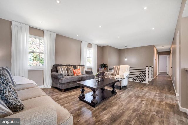 121 MARLBOROUGH AVE, Mount Ephraim, NJ 08059